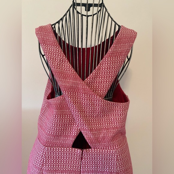 Banana Republic/Size 12 - Red/White Dress. Criss/Cross open back - - Picture 3 of 9
